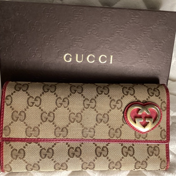 Gucci Heart monogram canvas long wallet with red leather trim - Picture 2 of 15